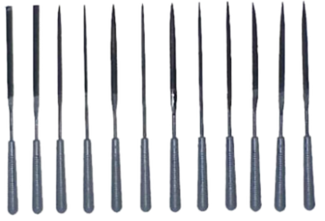 Set mit 12 Feilen